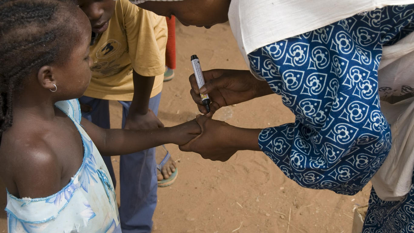 Niger battles double threat of polio and covid-19 outbreaks