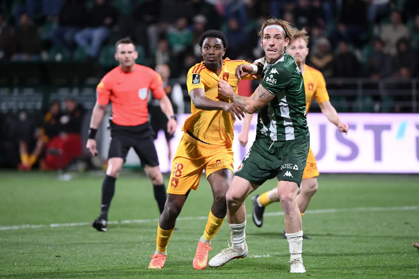 Rodez players celebrating their victory over Red Star