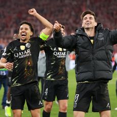 Marquinhos et Fabian Ruiz célèbrent la qualification du PSG pour sa deuxième finale de Ligue des champions d'affilée, le 6 mai 2026.