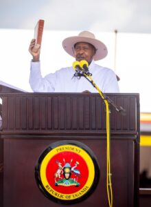 Faure Gnassingbé and Yoweri Museveni shaking hands during a diplomatic meeting