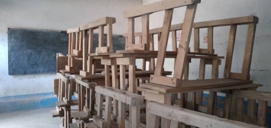 Students in a classroom setting in Tchad