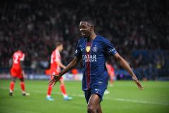 Ousmane Dembélé a, tout comme&nbsp;Kvaratskhelia, inscrit un doublé. (E.&nbsp;Garnier/L'Équipe)