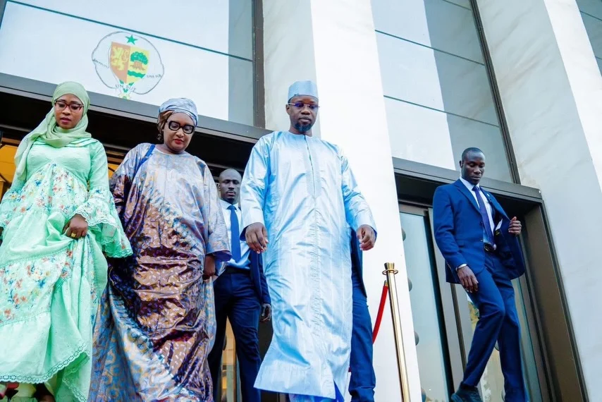 Prime Minister Al Aminou Lo sworn in at the Primature