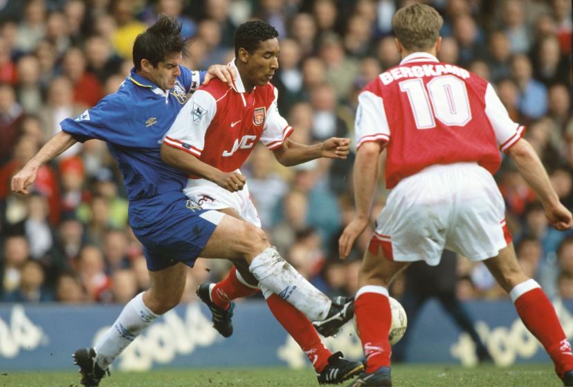 Nicolas Anelka (au centre) lors d'un match contre Chelsea (0-3), le 5 avril 1997.