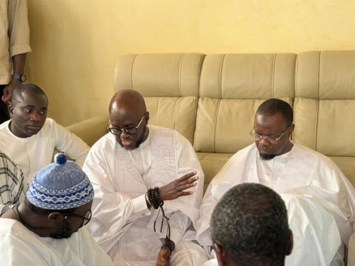Ousmane Sonko’s emotional farewell to Serigne Cheikh Saliou Mbacké in Touba