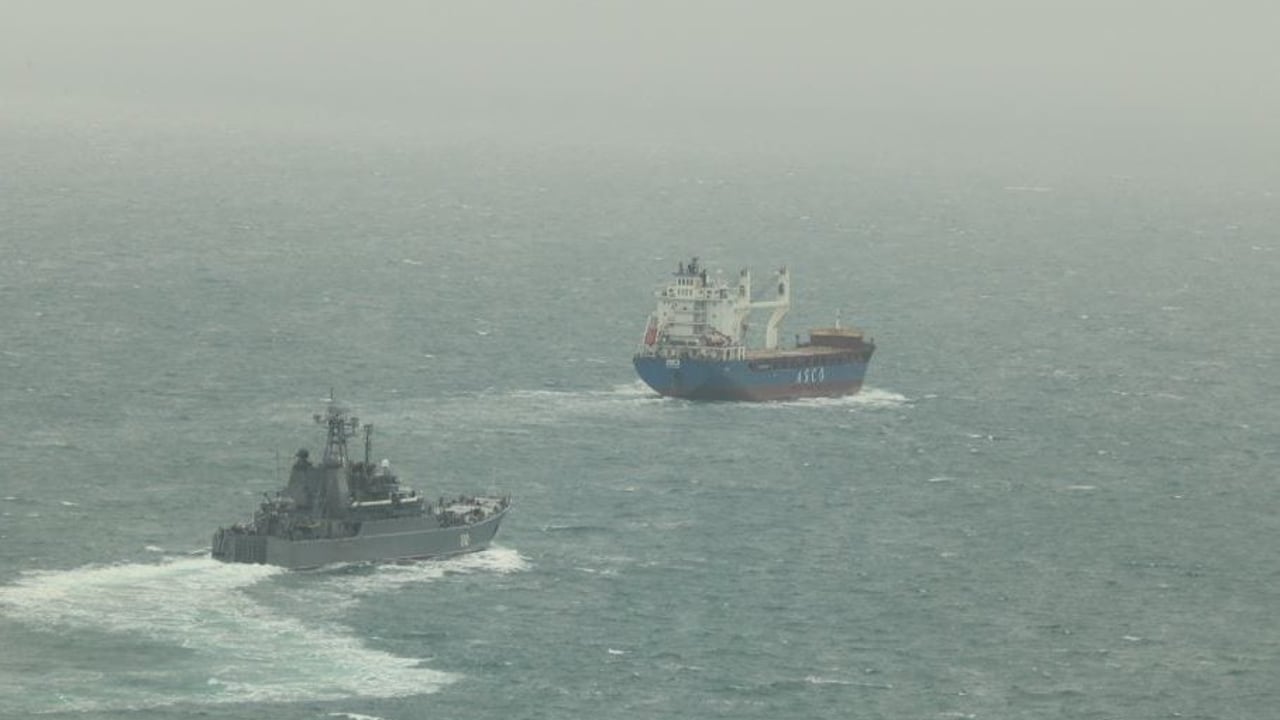 How guinean port became key route for russian weapons to Mali