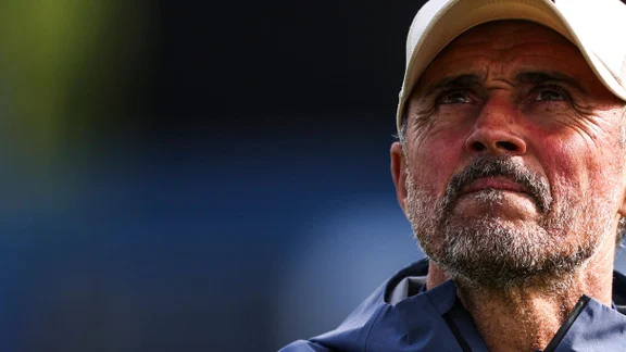 PSG coach Luis Enrique during a training session