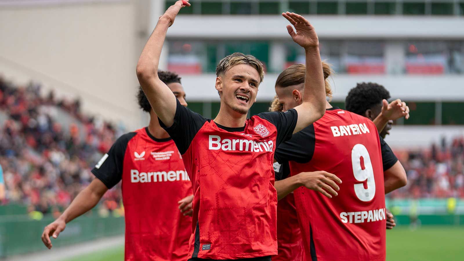 Young Bosnian star’s record-breaking transfer set to shatter bundesliga precedent