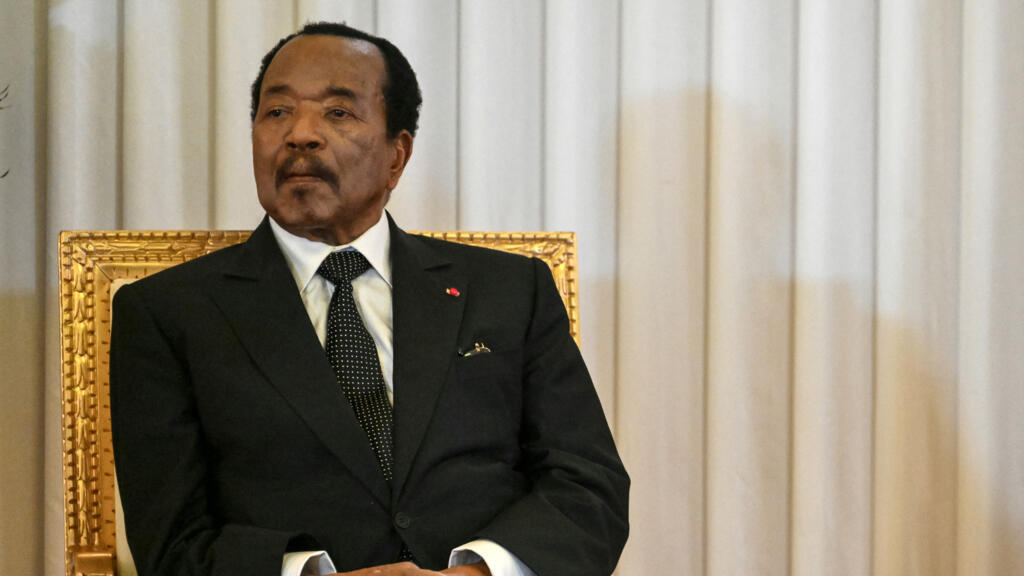 Cameroonian President Paul Biya listens to Pope Leo XIV during an address at the presidential palace in Yaoundé