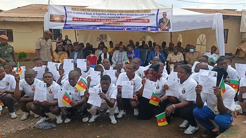 Cameroun: 38 young prisoners set free after nGO pays their court-ordered debts